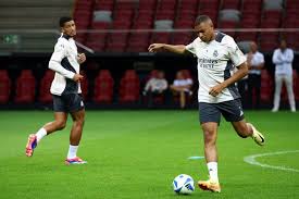 并以优秀的 并以优秀的